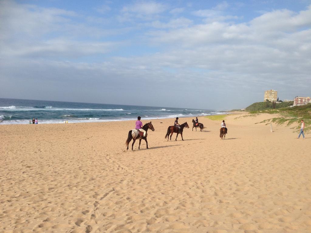 Seaview Apartment Amanzimtoti Exterior photo